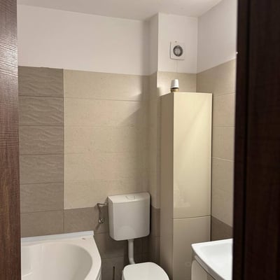 Location d’un appartement lumineux de 2 pièces, 76 m², quartier Bucureștii Noi, Bucarest, Roumanie